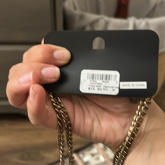 Brand new jewelry set necklace and earrings super cute - Picture 4 of 4